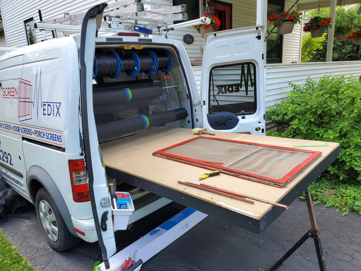 mobile car window screen repair near me